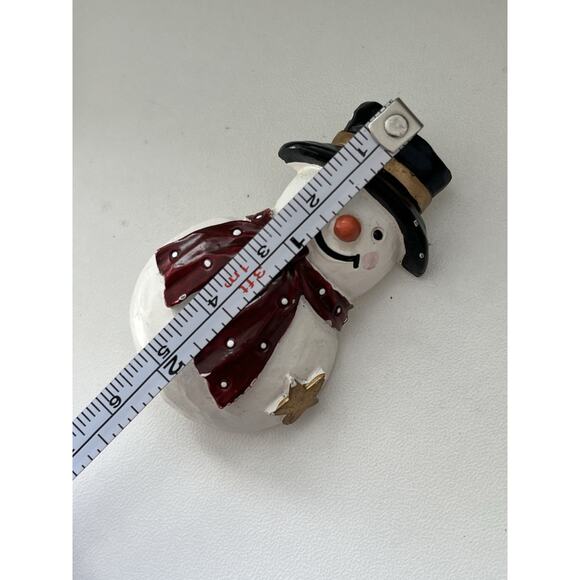VINTAGE RESIN SNOWMAN HAT BROOCH PIN CHRISTMAS WINTER Scarf - Picture 4 of 4